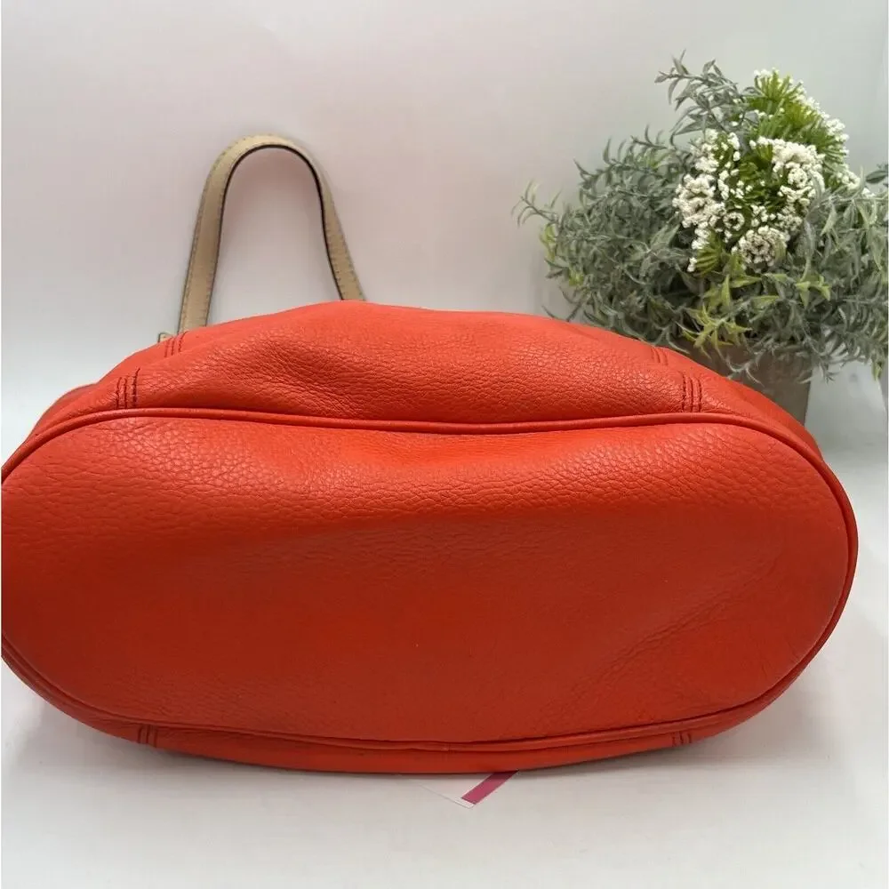Michael Kors Authenticated 38F2CTTT/L Jet Set Bright Red Pebbled Leather Lg Tote